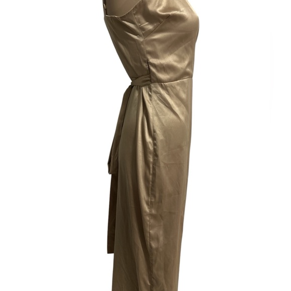 Elegant Gold Wrap Dress - Picture 4 of 4